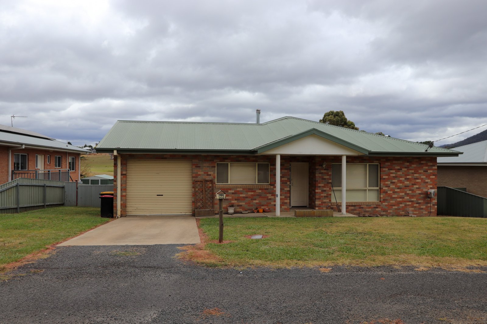 102 Albury Street TUMBARUMBA 1