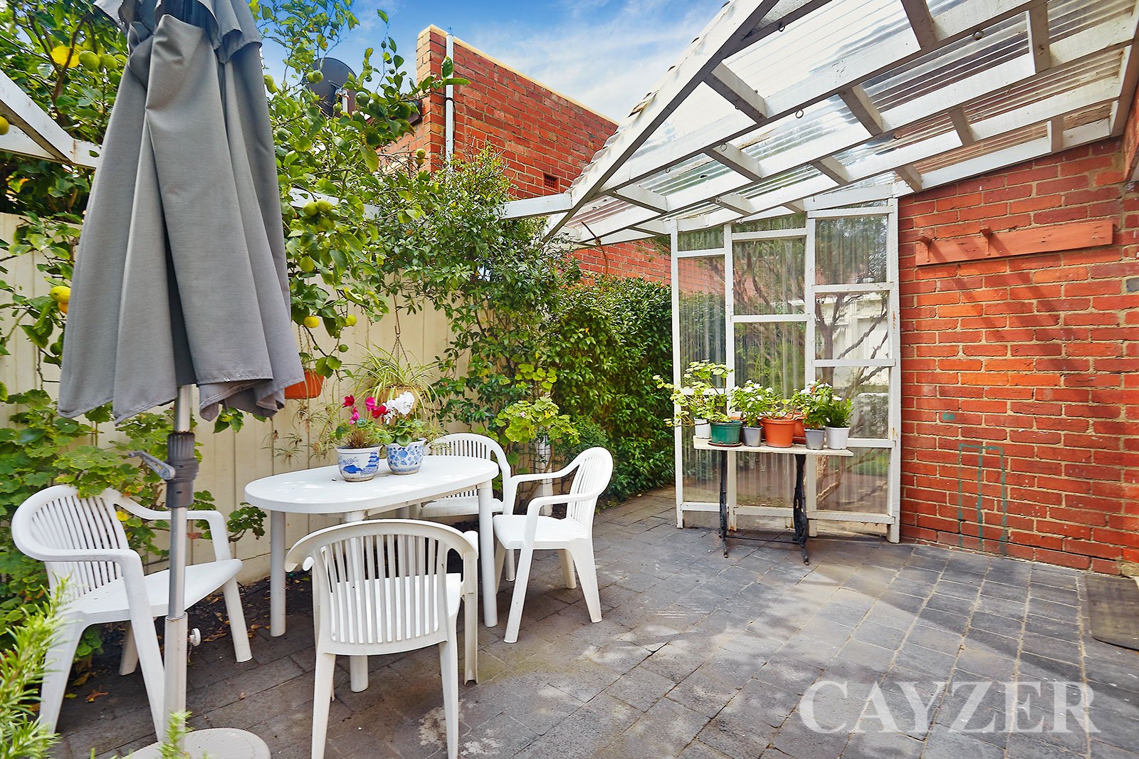 Gallery: 102 Armstrong Street