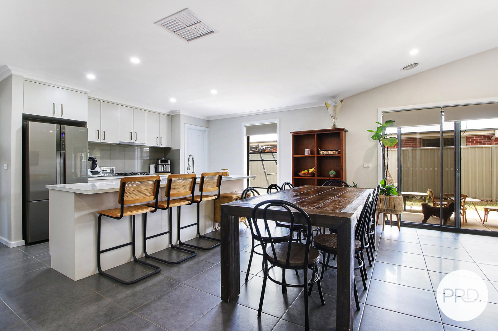 102 Ava Avenue THURGOONA 3