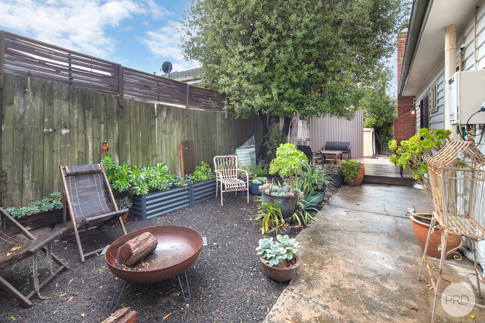 102 Bell Street REDAN 12