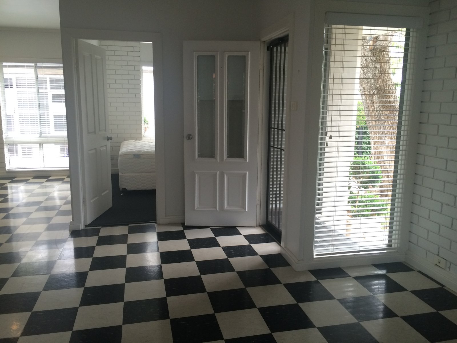 102 Brisbane Street TAMWORTH 33