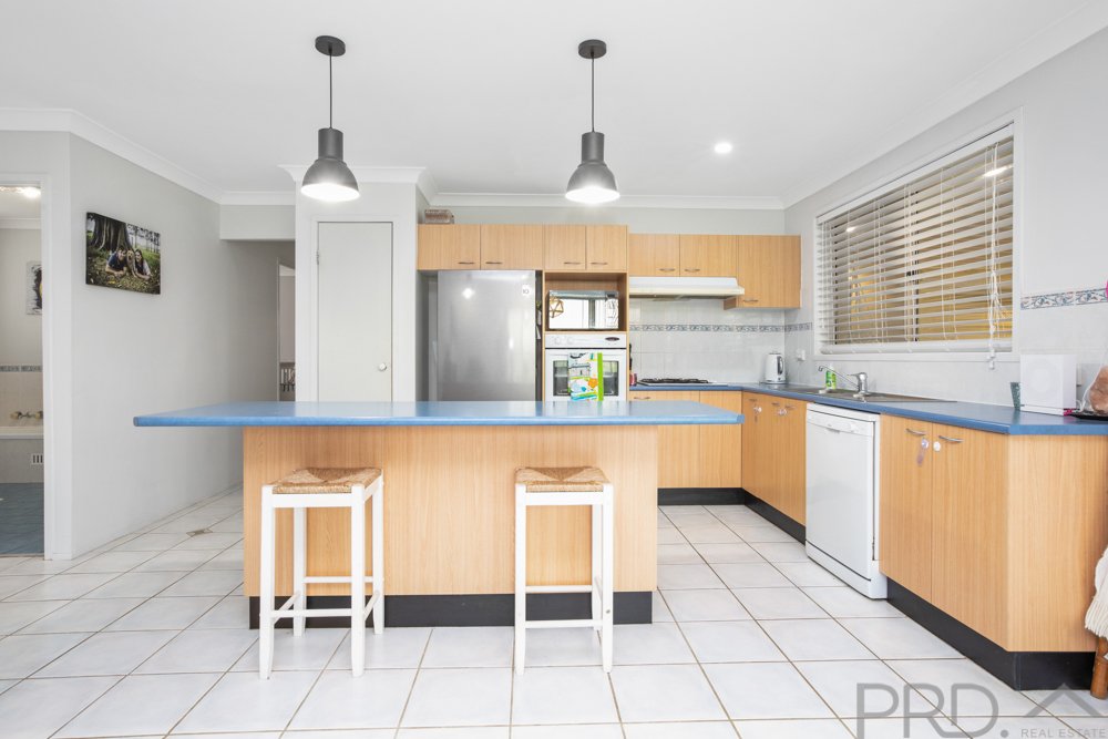 102 Budgeree Drive ABERGLASSLYN 2