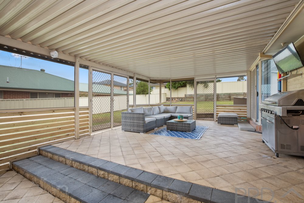 102 Budgeree Drive ABERGLASSLYN 16