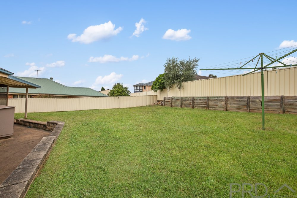 102 Budgeree Drive ABERGLASSLYN 17