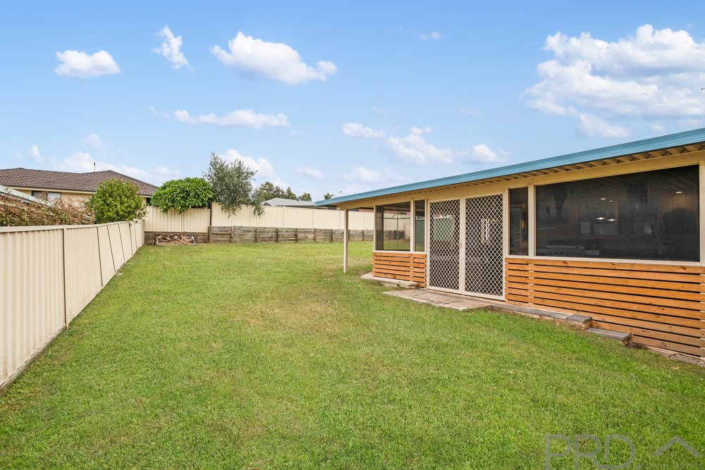 102 Budgeree Drive ABERGLASSLYN 18
