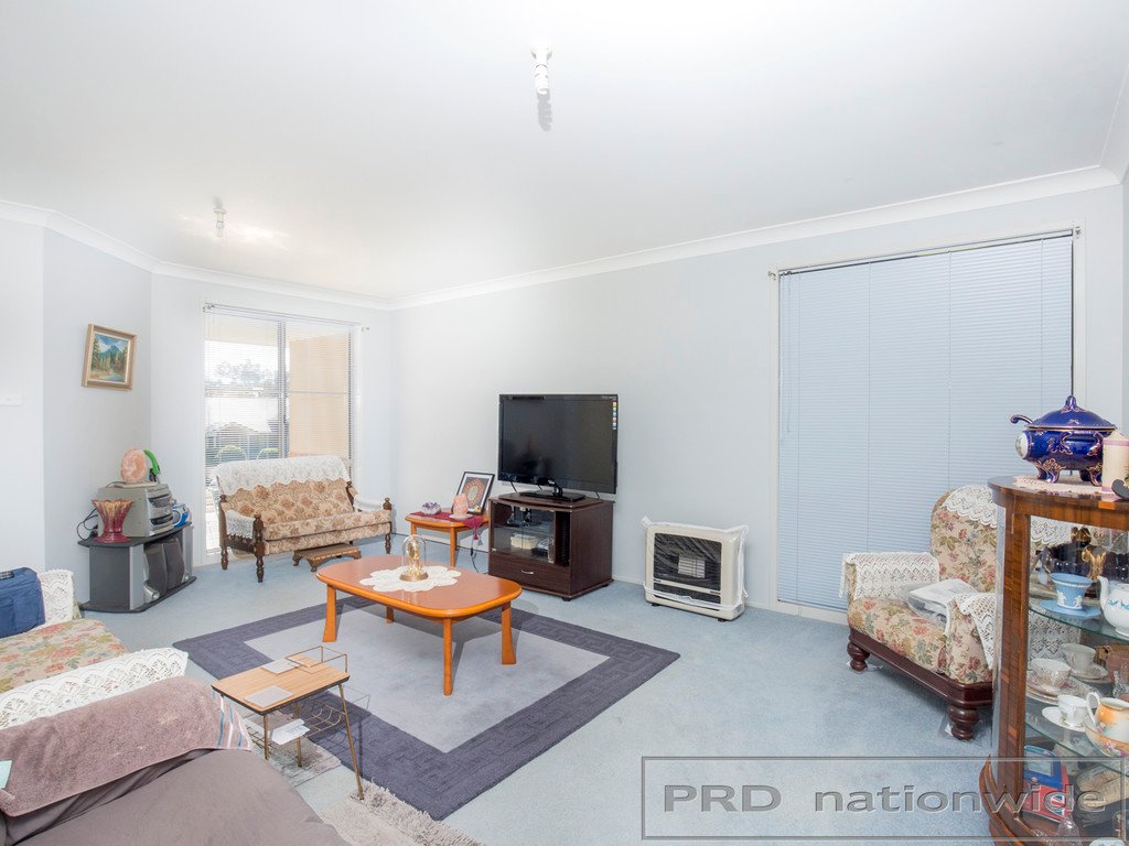 102 Budgeree Drive ABERGLASSLYN 8