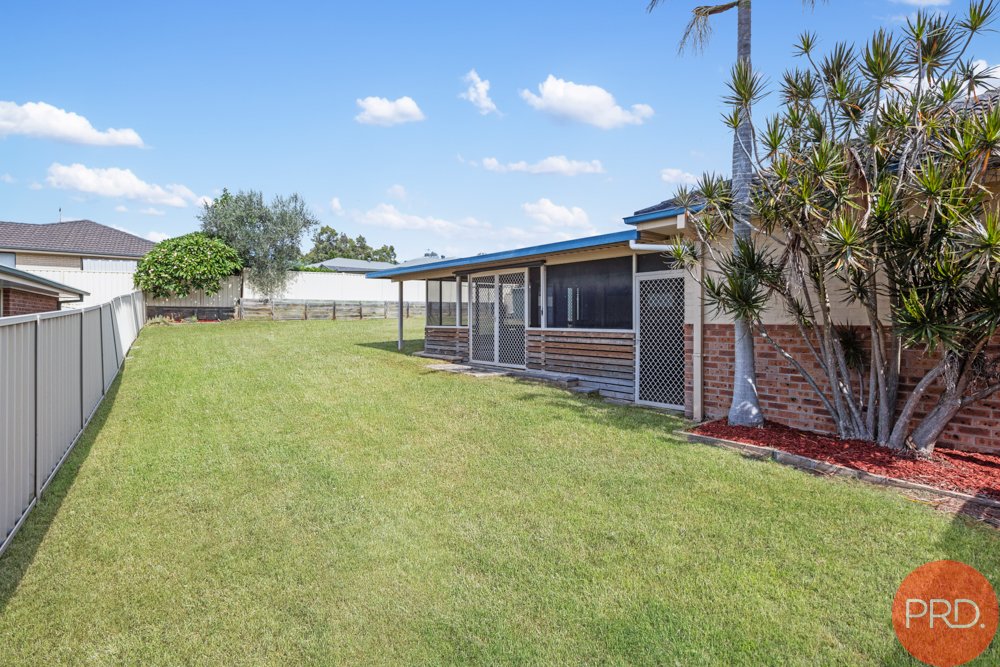 102 Budgeree Drive ABERGLASSLYN 16