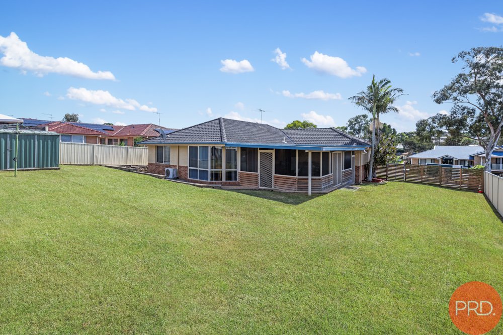 102 Budgeree Drive ABERGLASSLYN 18