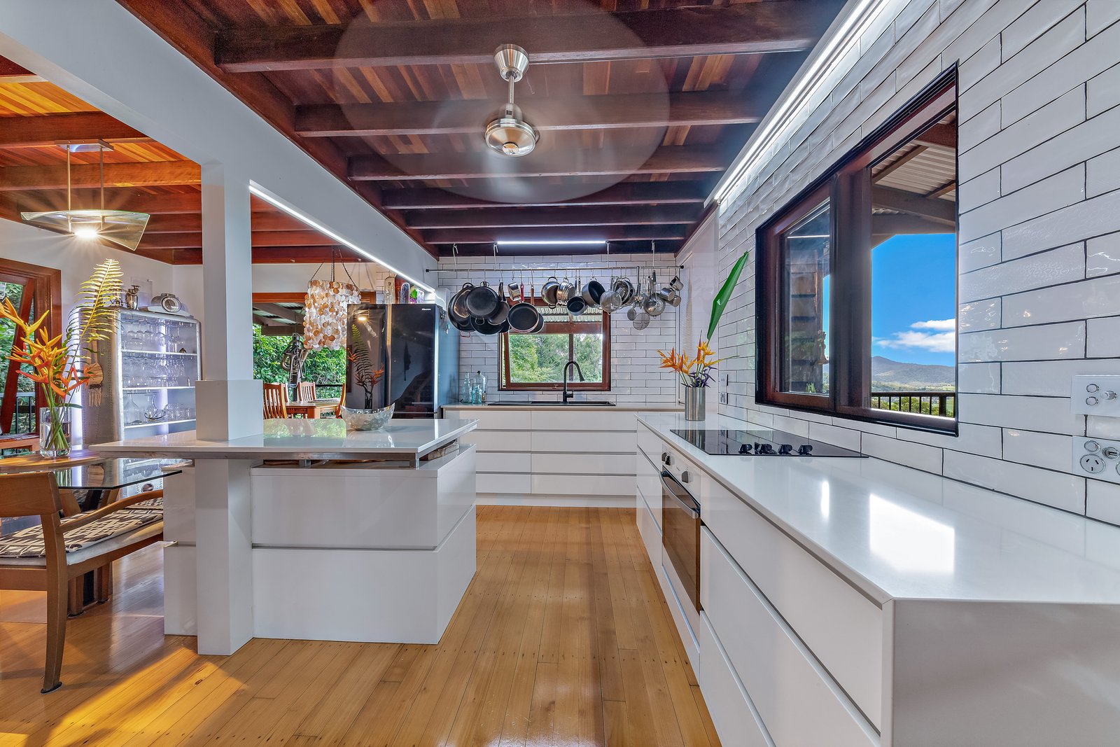 102 Camille Drive STRATHDICKIE 3