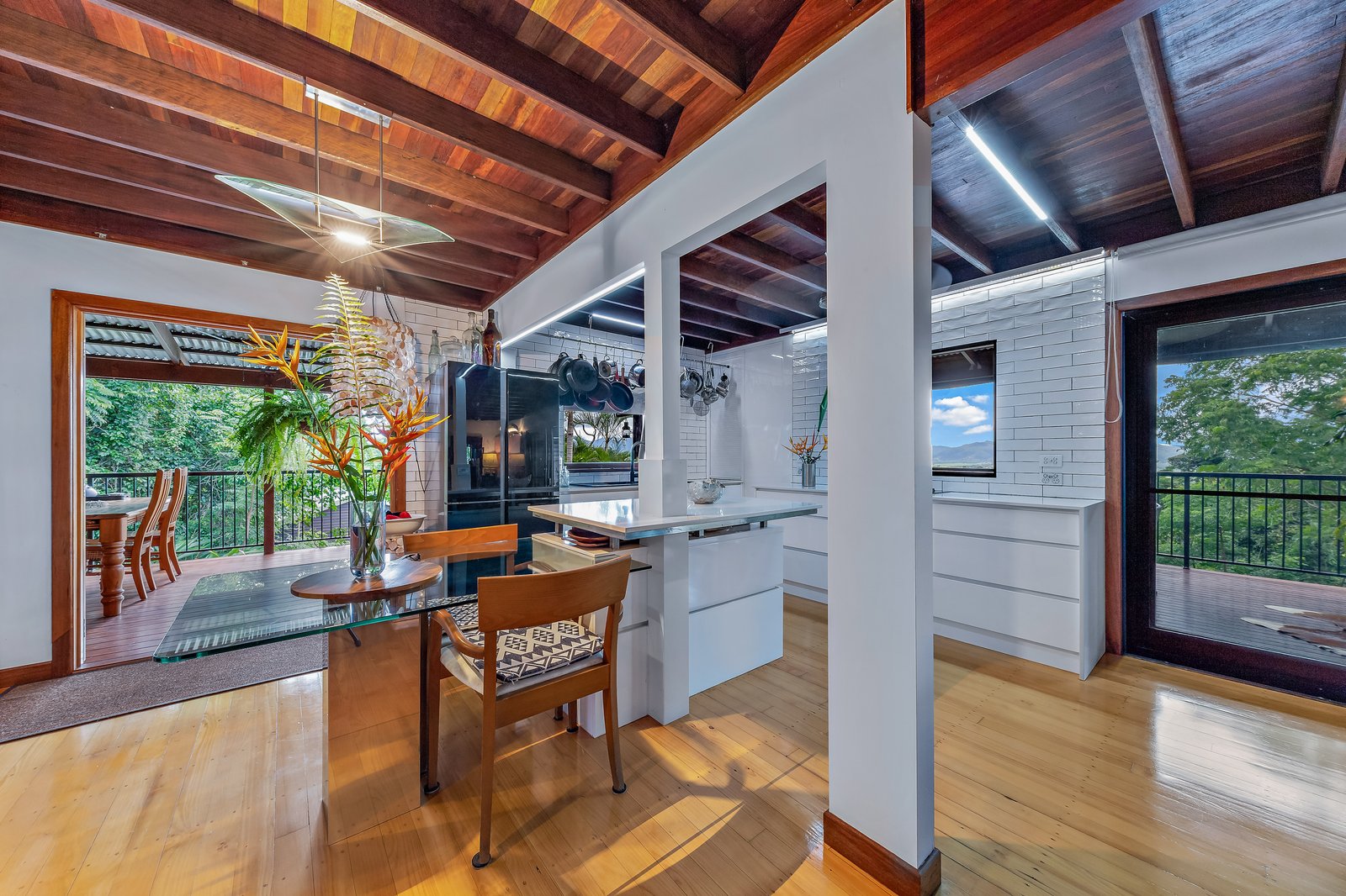 102 Camille Drive STRATHDICKIE 9