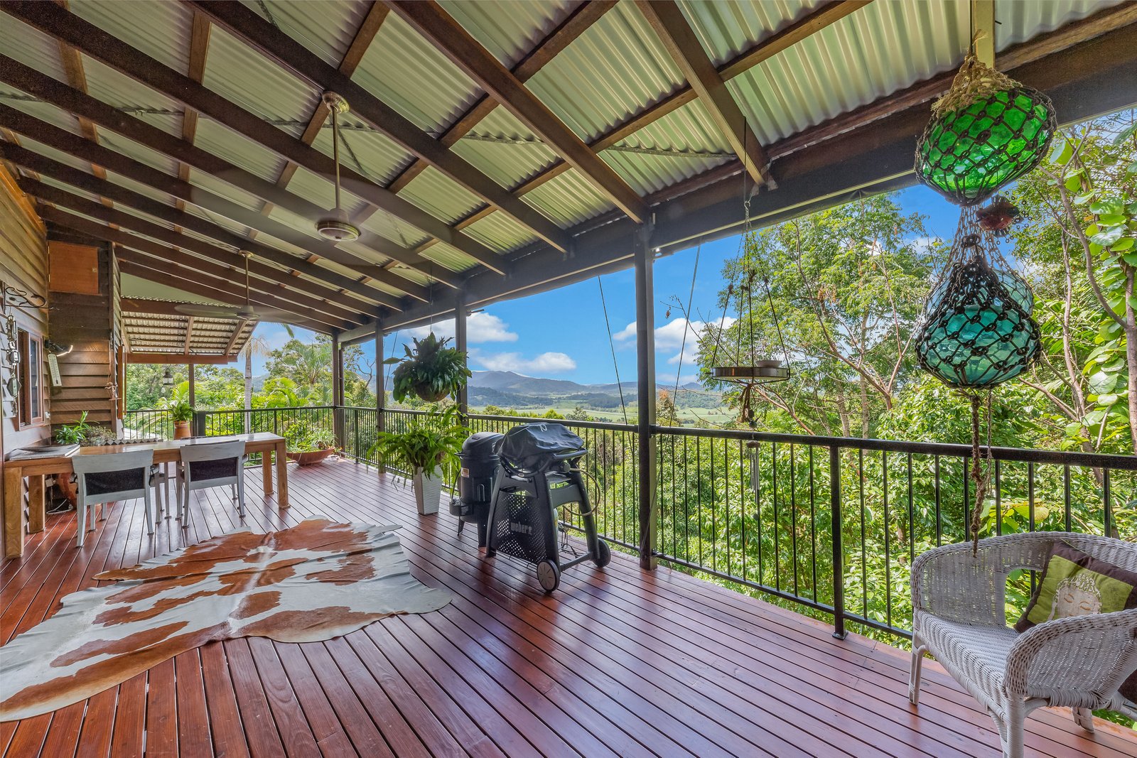 102 Camille Drive STRATHDICKIE 17