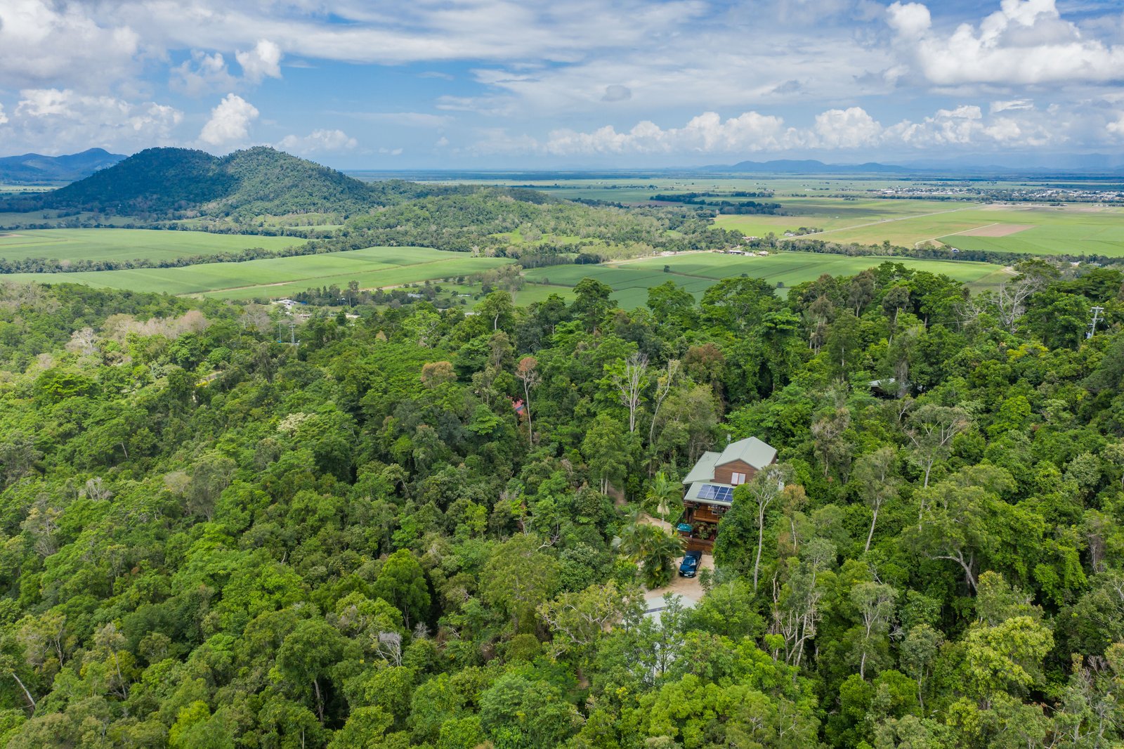 102 Camille Drive STRATHDICKIE 27