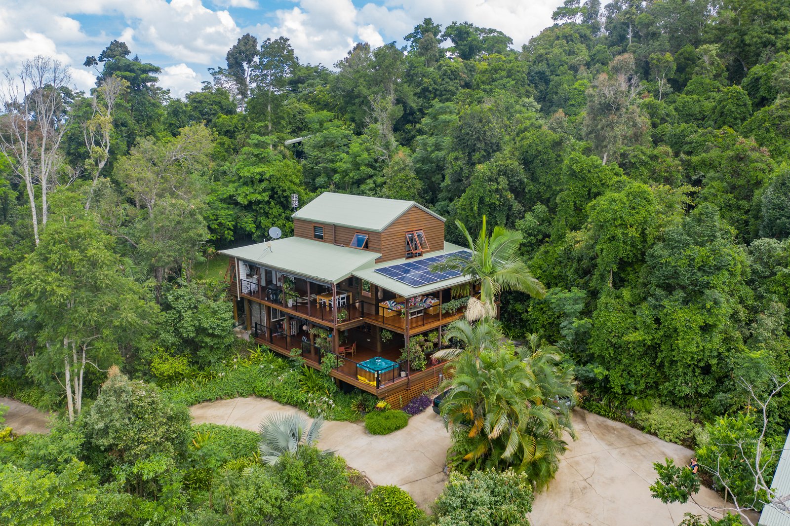 102 Camille Drive STRATHDICKIE 28