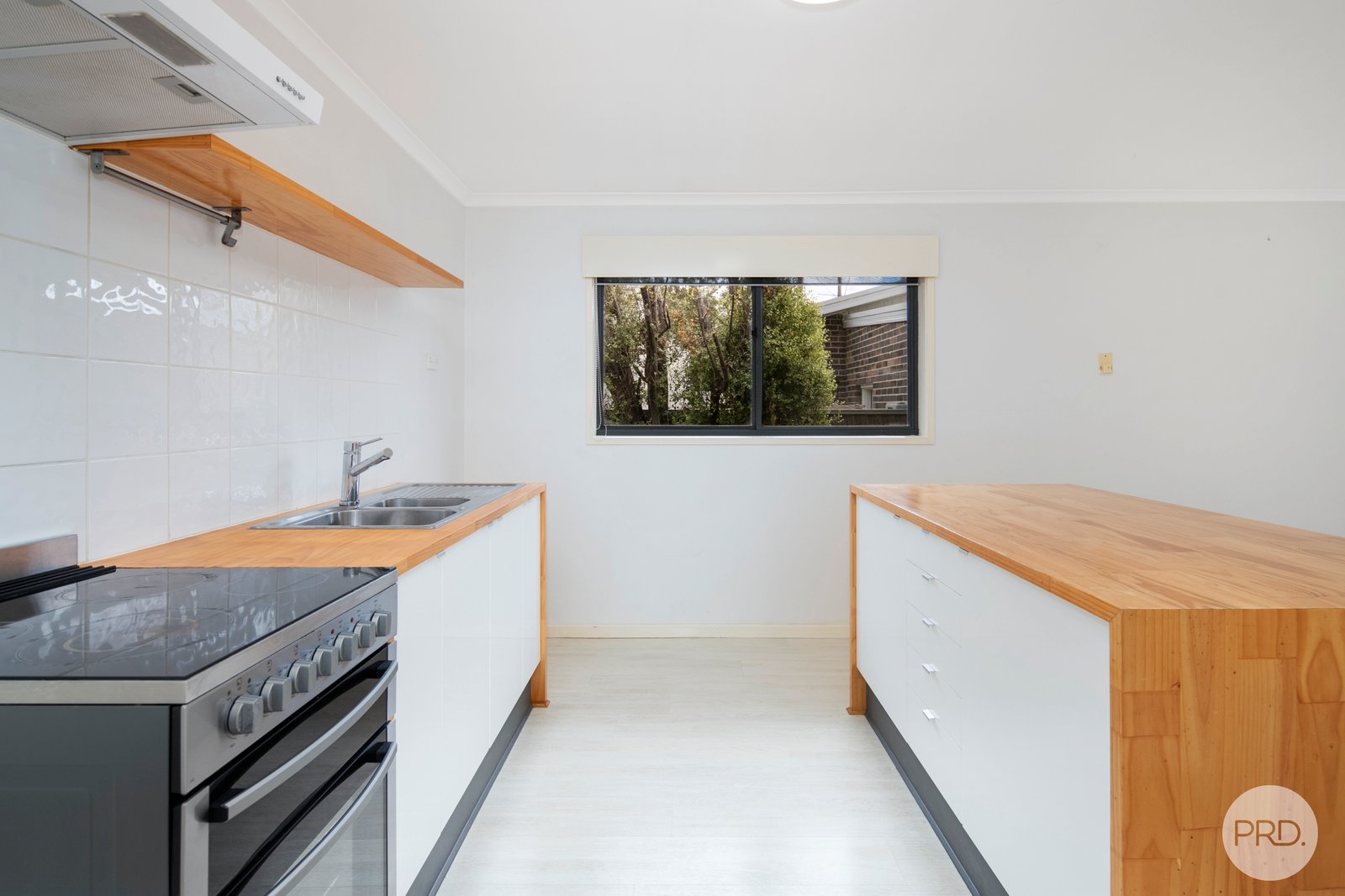 102 Clayton Street GOLDEN POINT 3