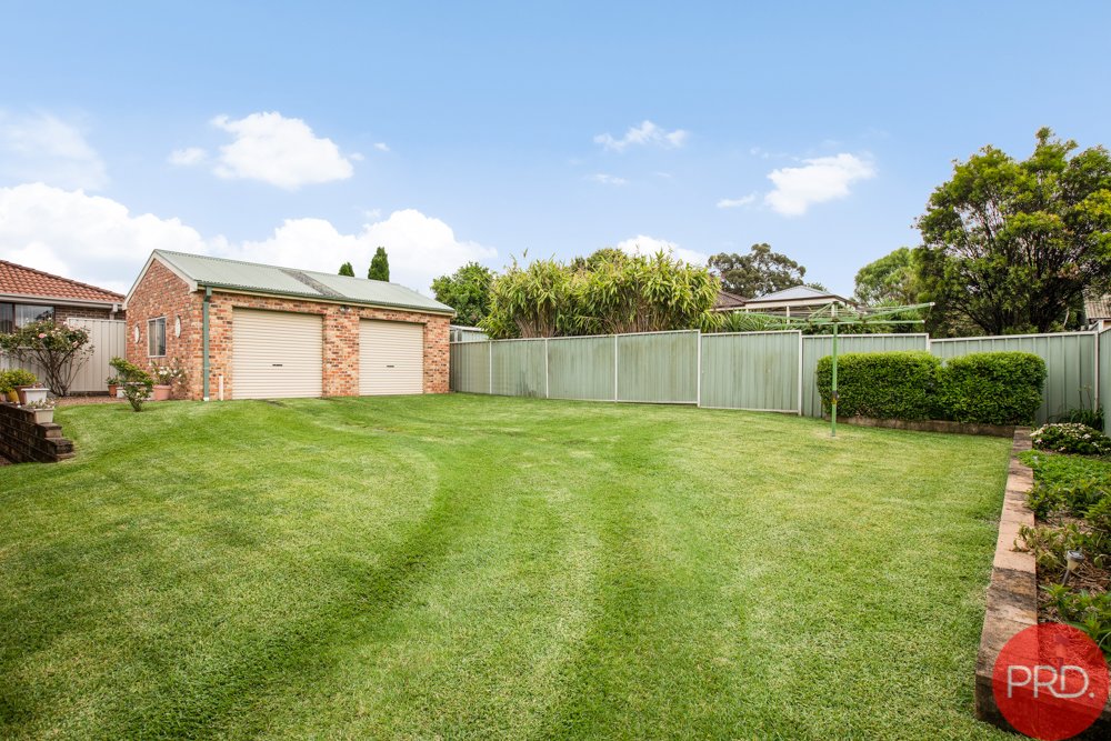 102 Dalveen Road LARGS 6