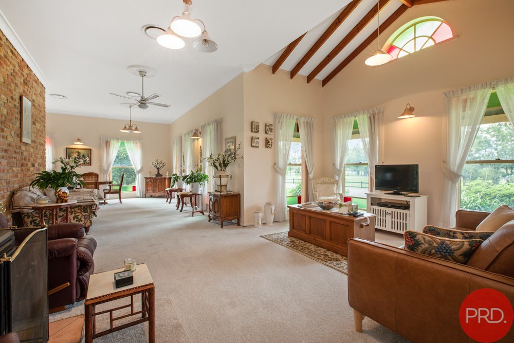 102 Dalveen Road LARGS 19