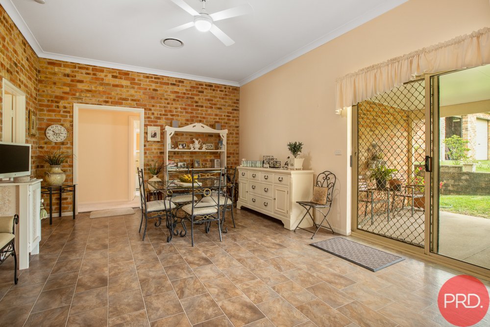 102 Dalveen Road LARGS 23