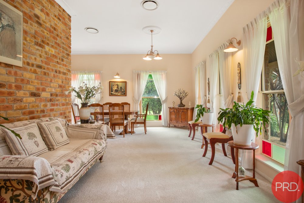 102 Dalveen Road LARGS 27
