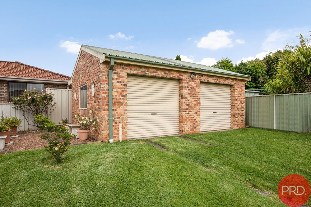 102 Dalveen Road LARGS 28