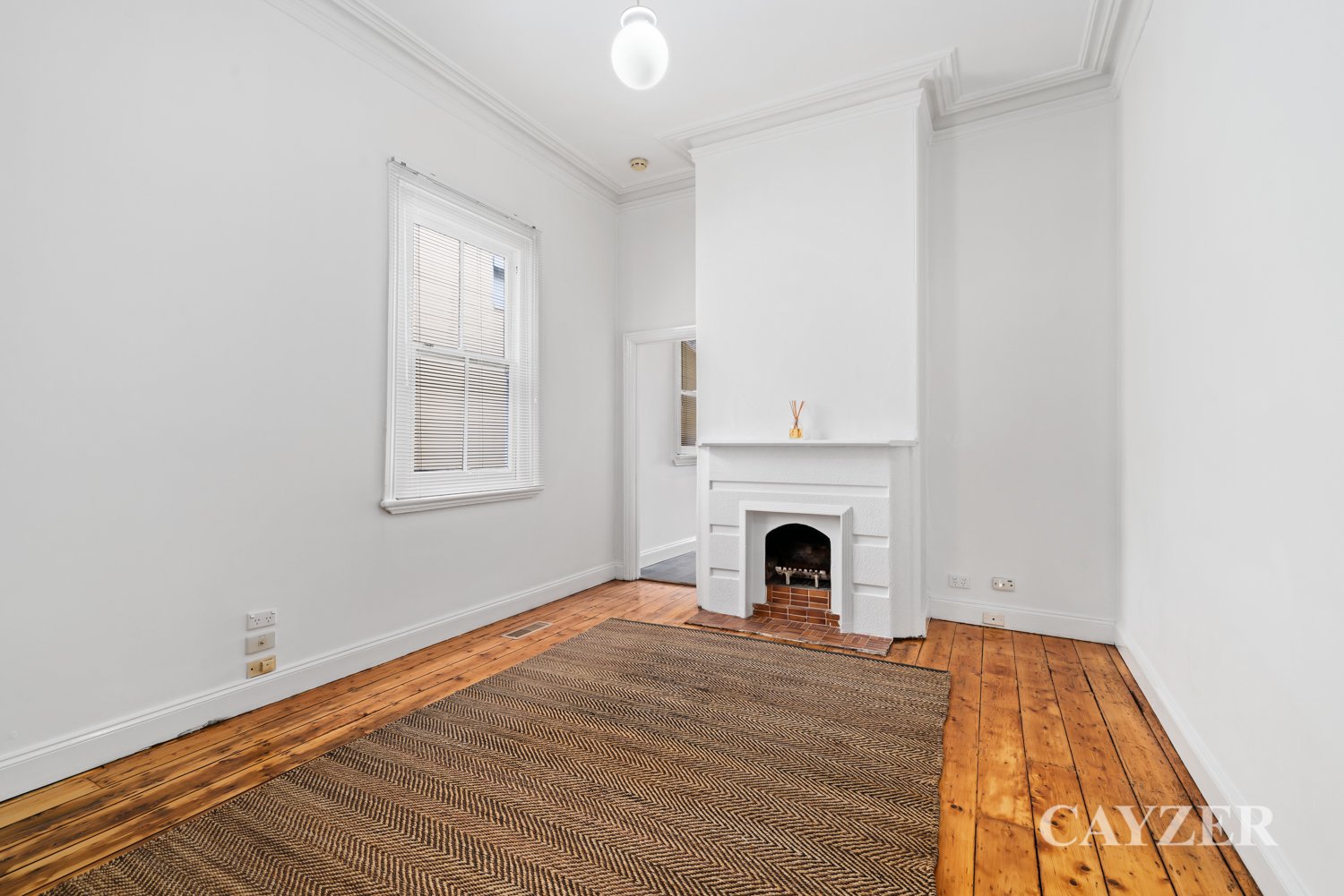 Gallery: 102 Derham Street