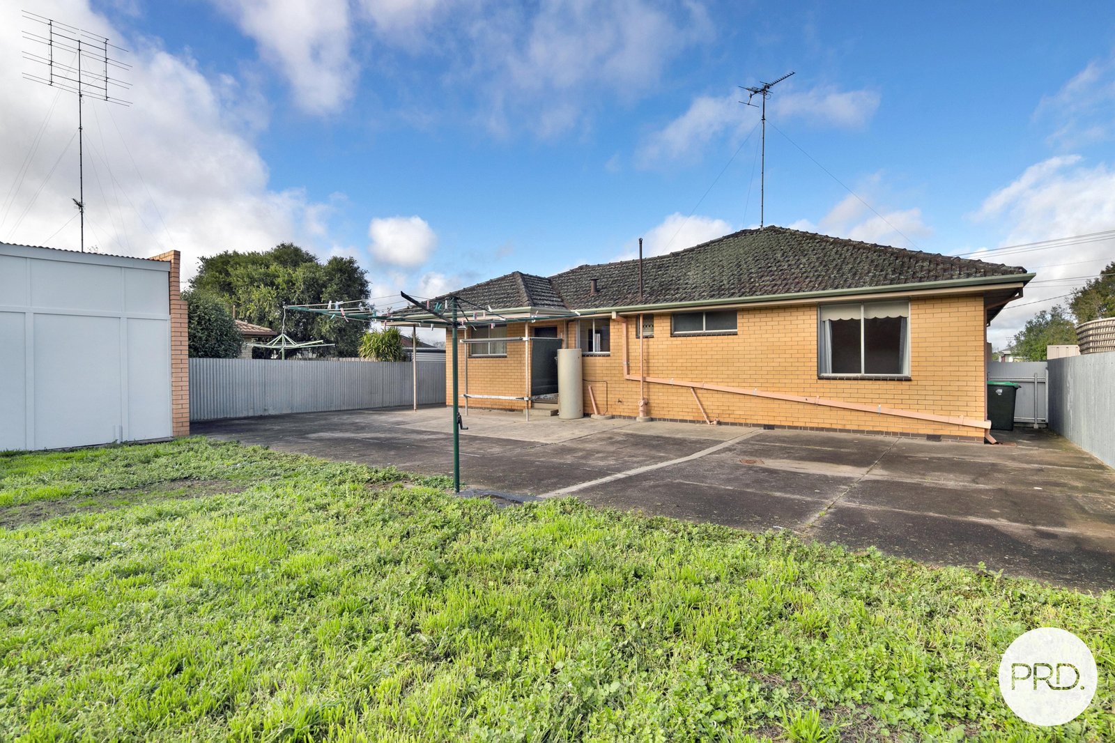 102 Foster Street REDAN 13