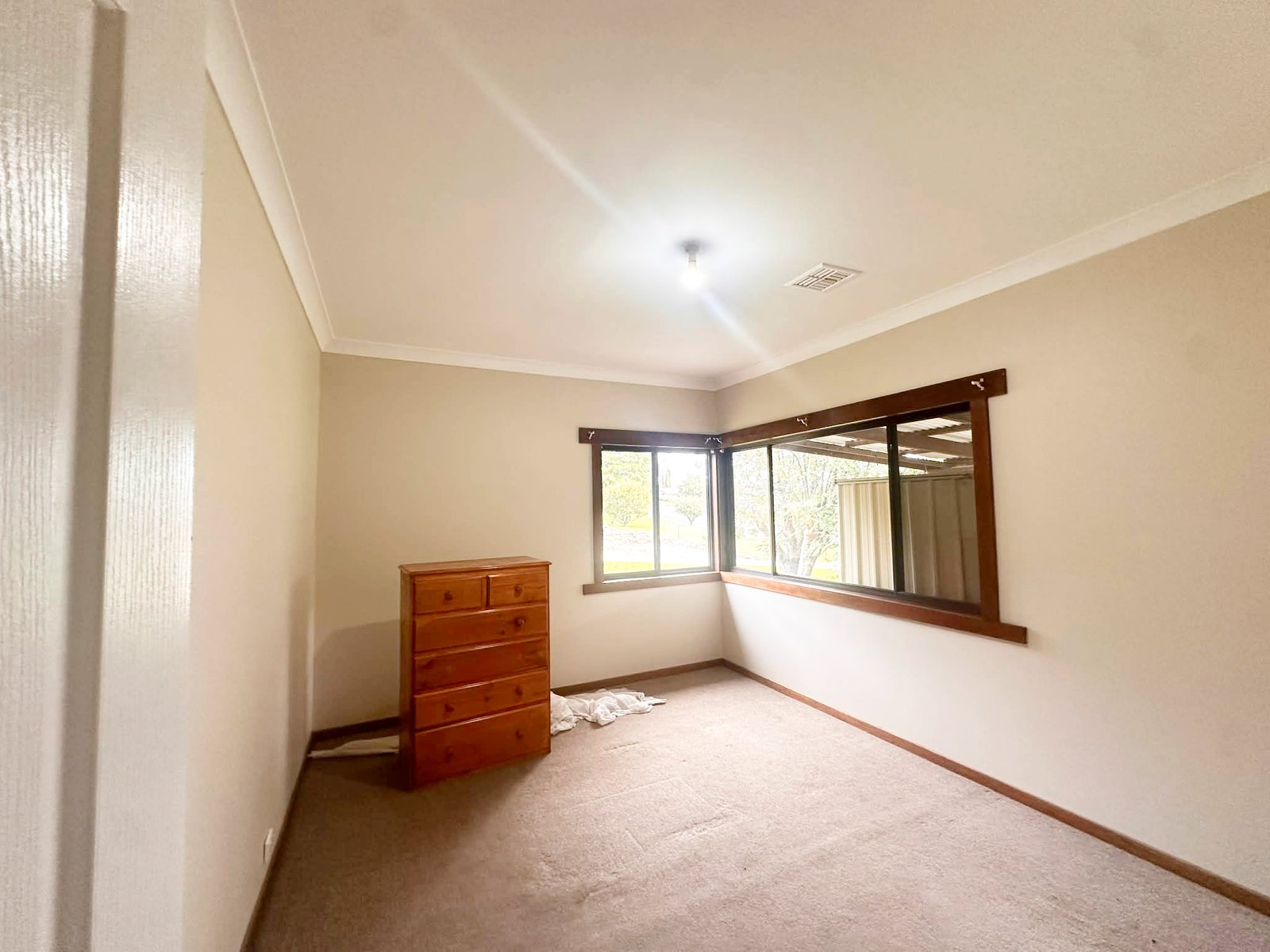 102 Gilbert Street TUMBARUMBA 8