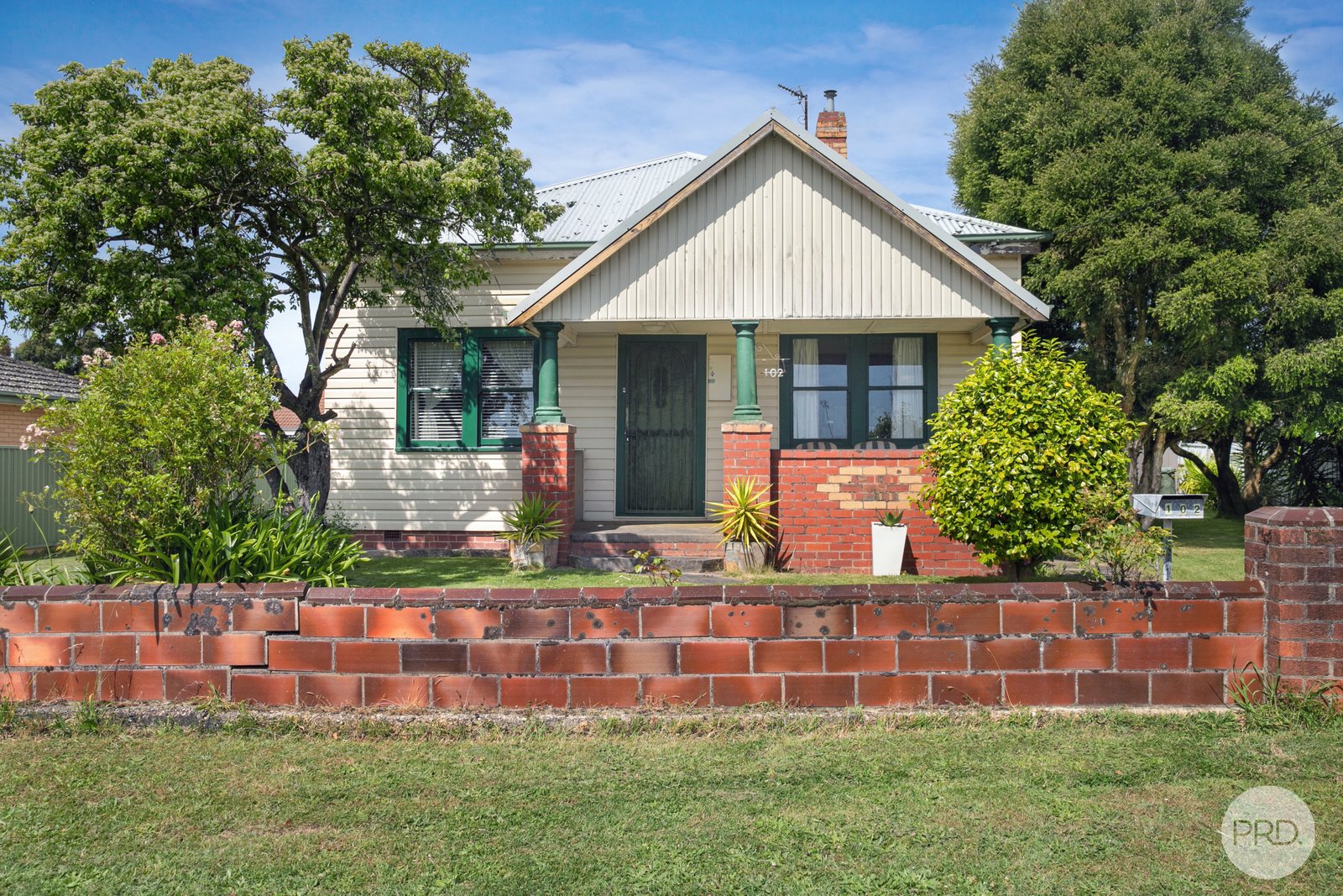 102 Haines Street BROWN HILL 1