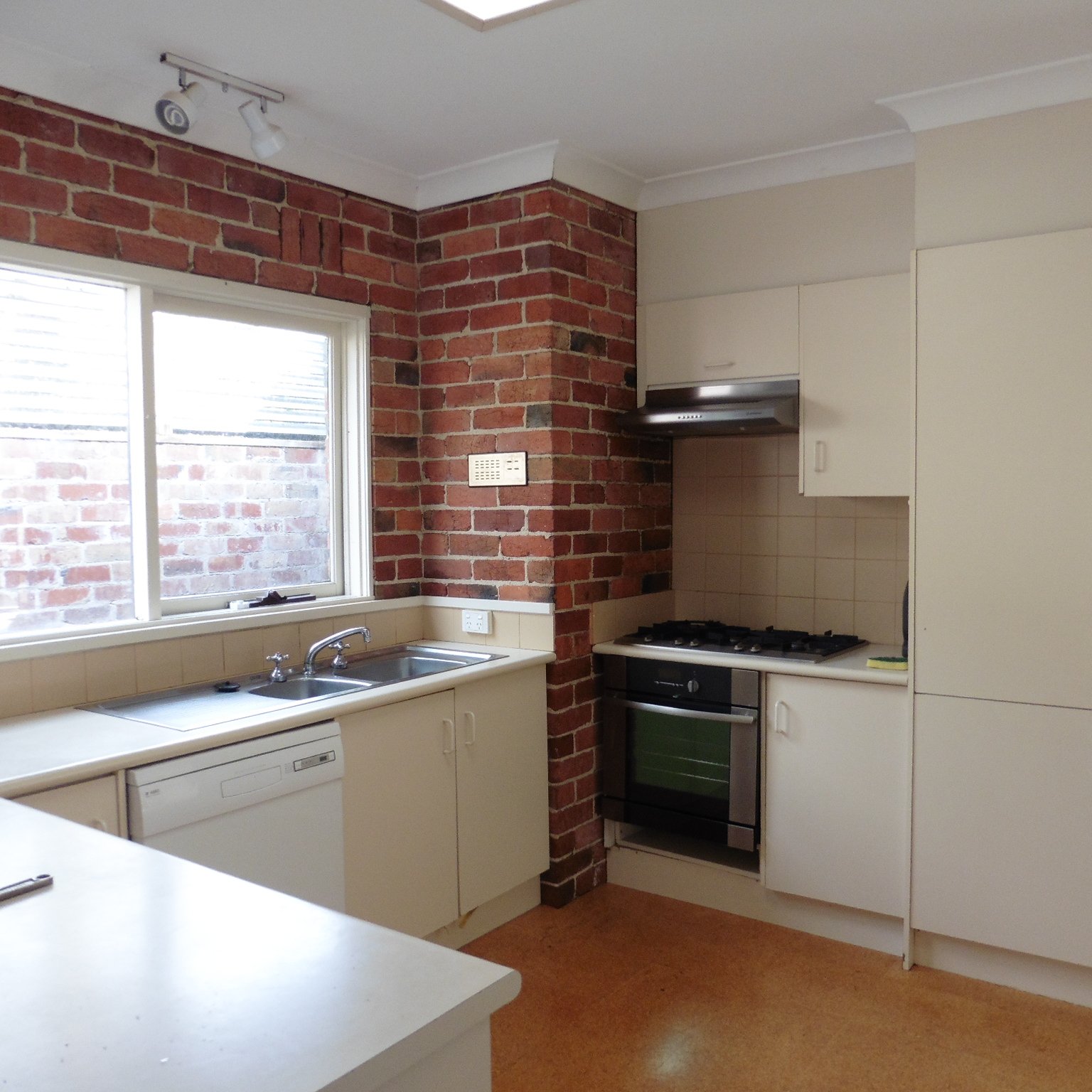 Gallery: 102 Haldane Street