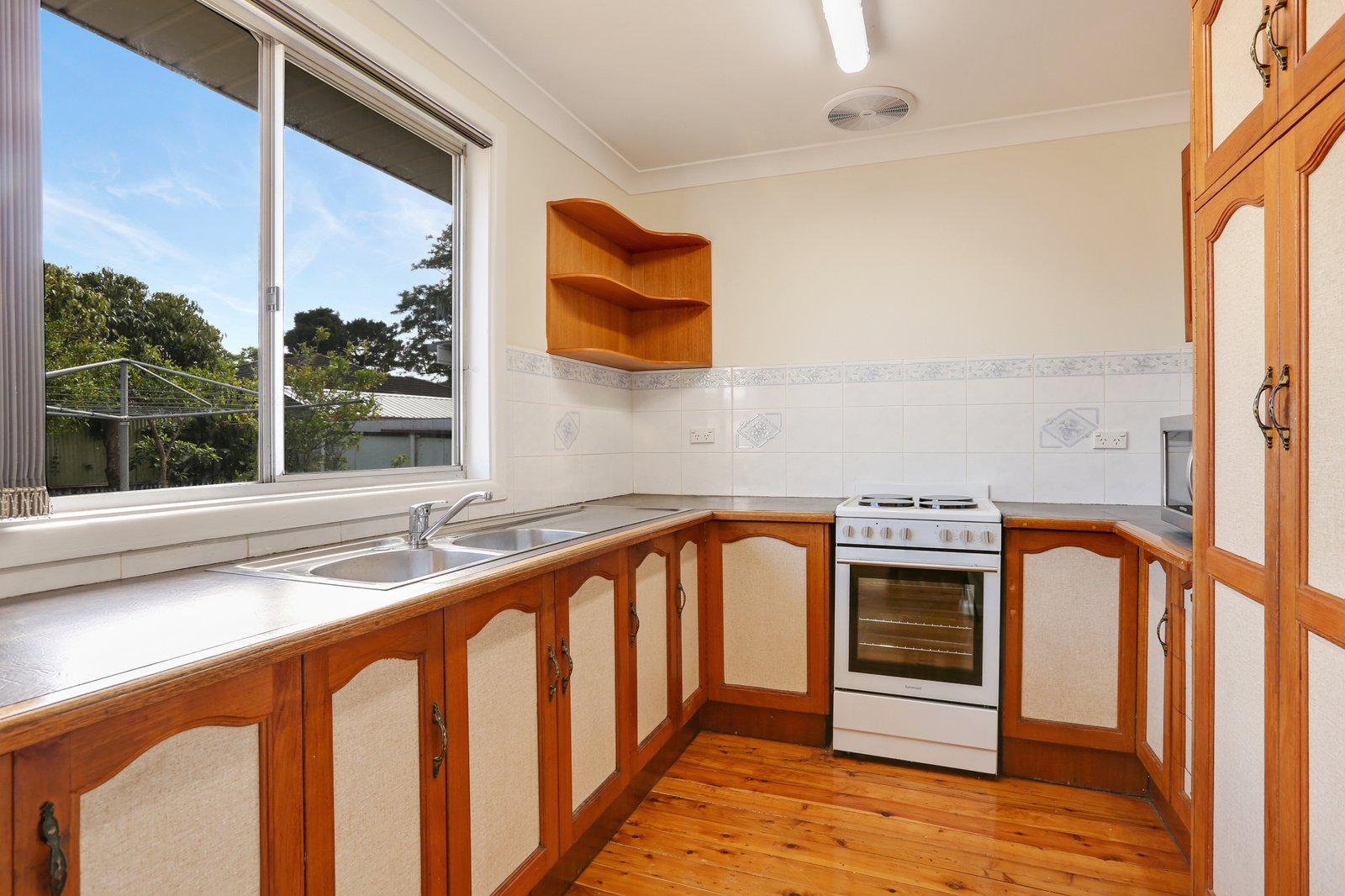 102 Hertford Street BERKELEY 4