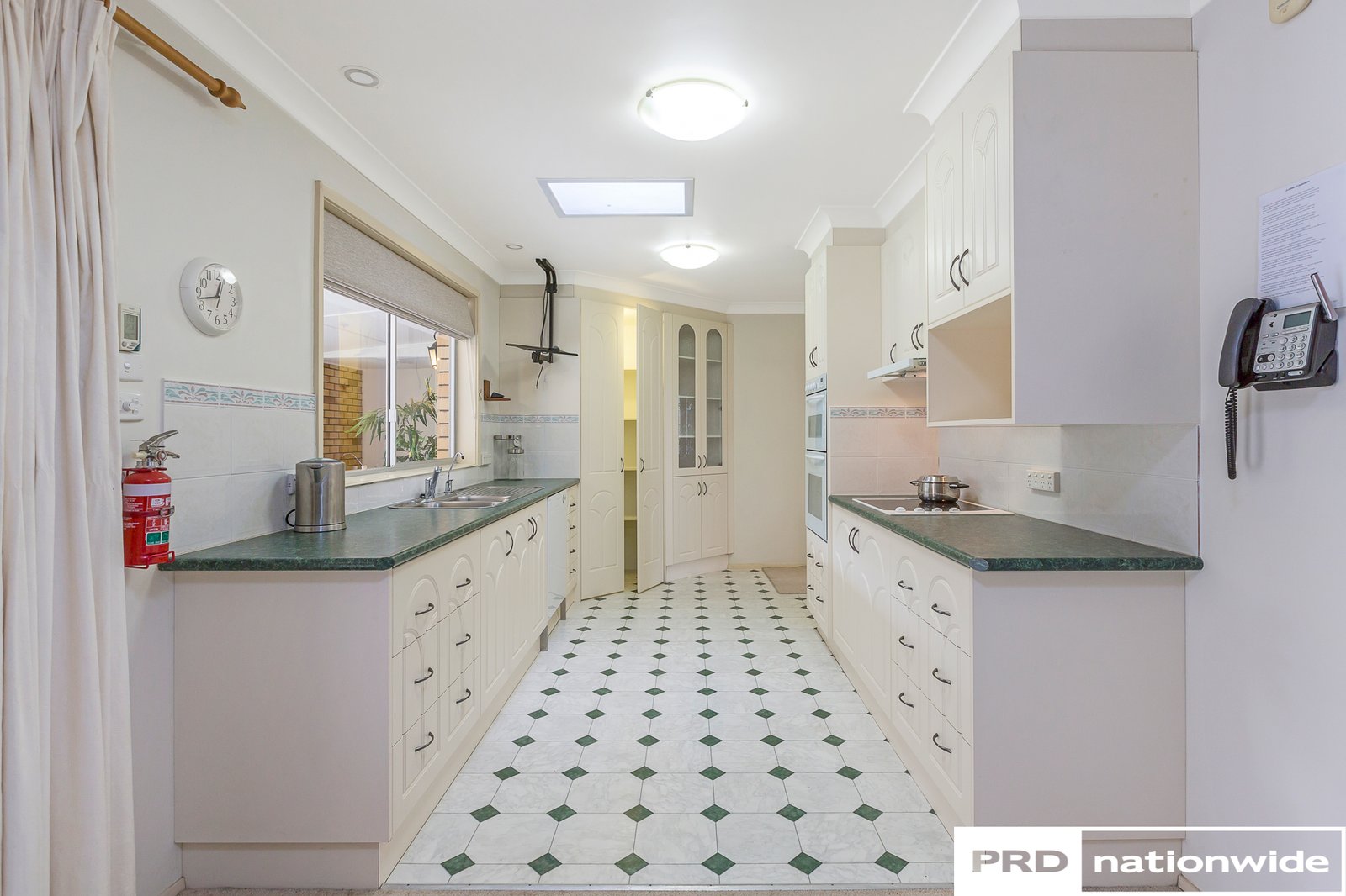 102 Johnston Street TAMWORTH 9