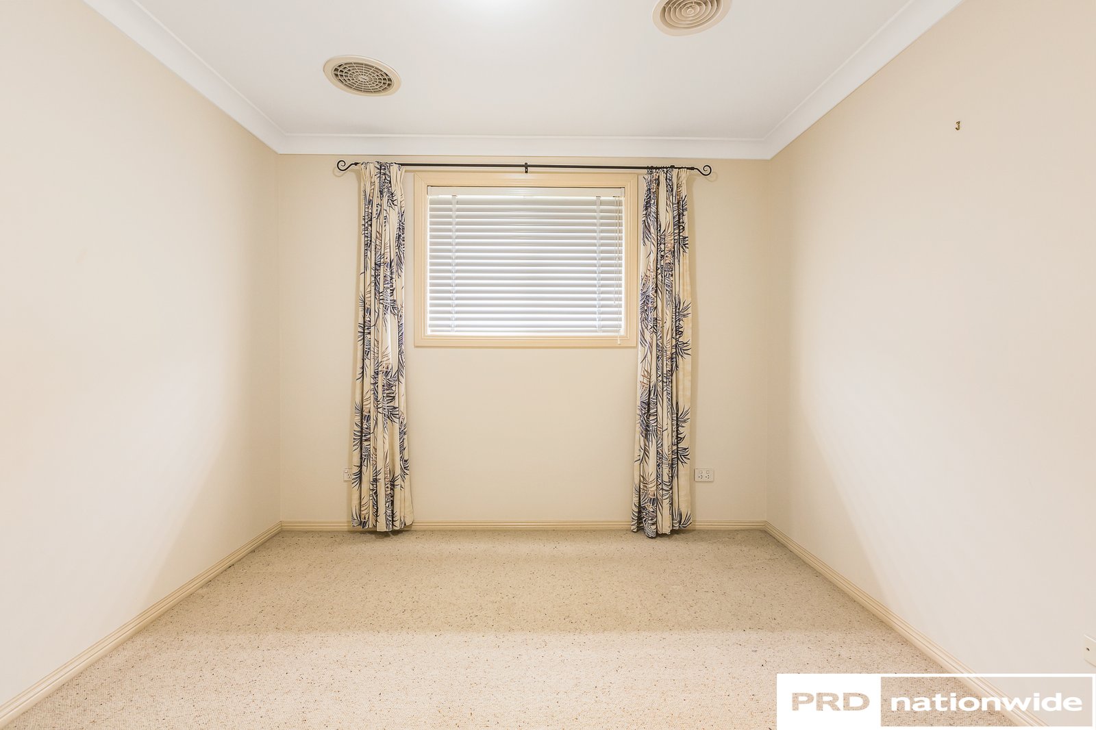 102 Johnston Street TAMWORTH 13
