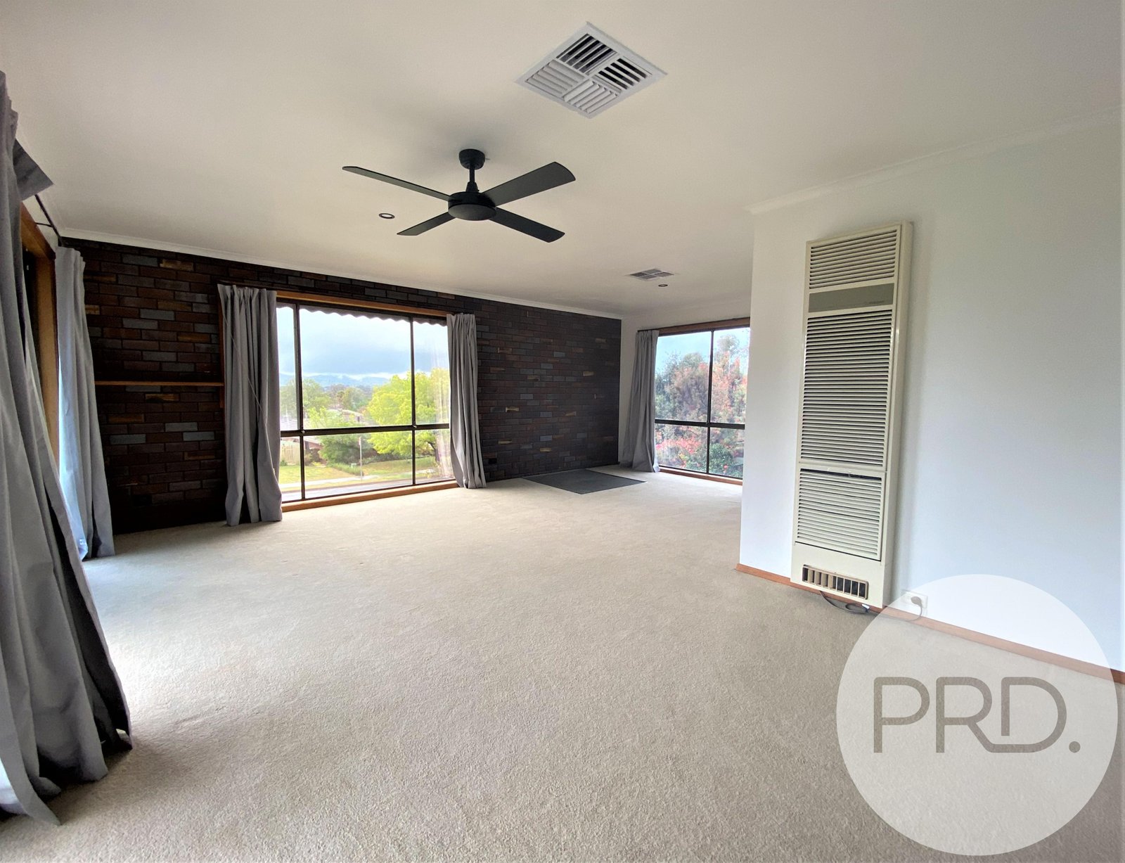 102 Kosciuszko Road THURGOONA 8