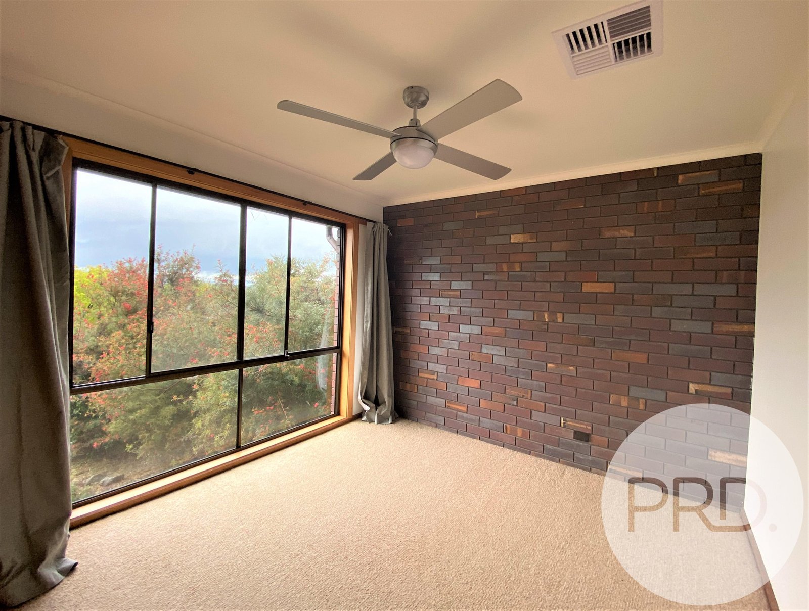 102 Kosciuszko Road THURGOONA 12