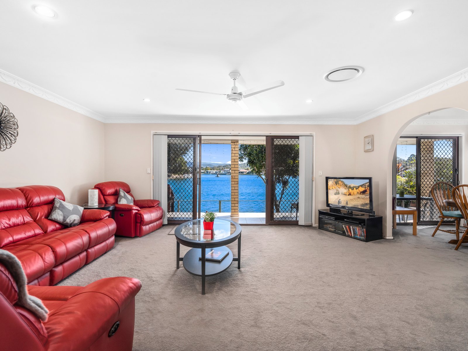 102 Melaleuca Drive PALM BEACH 7