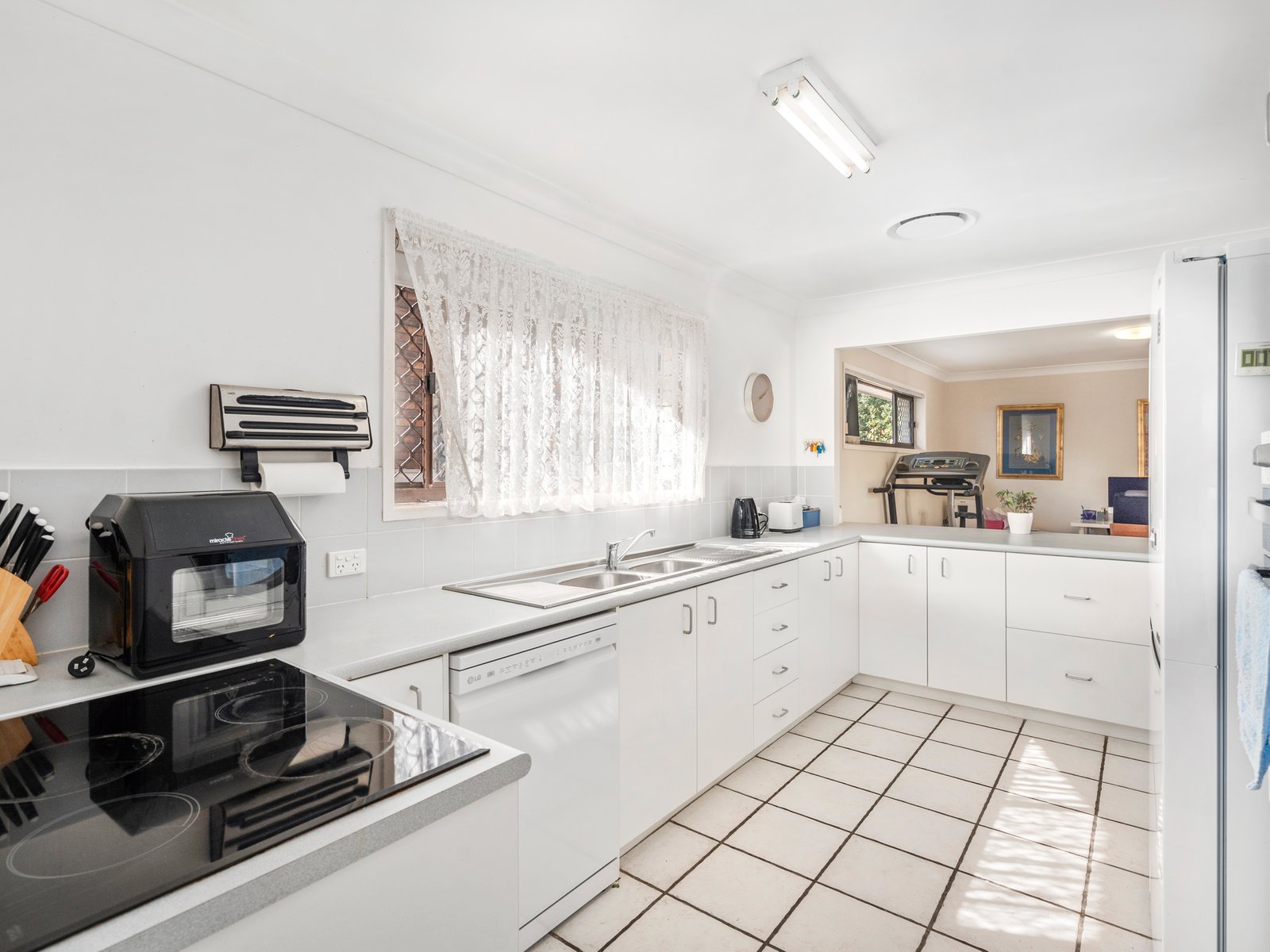 102 Melaleuca Drive PALM BEACH 10