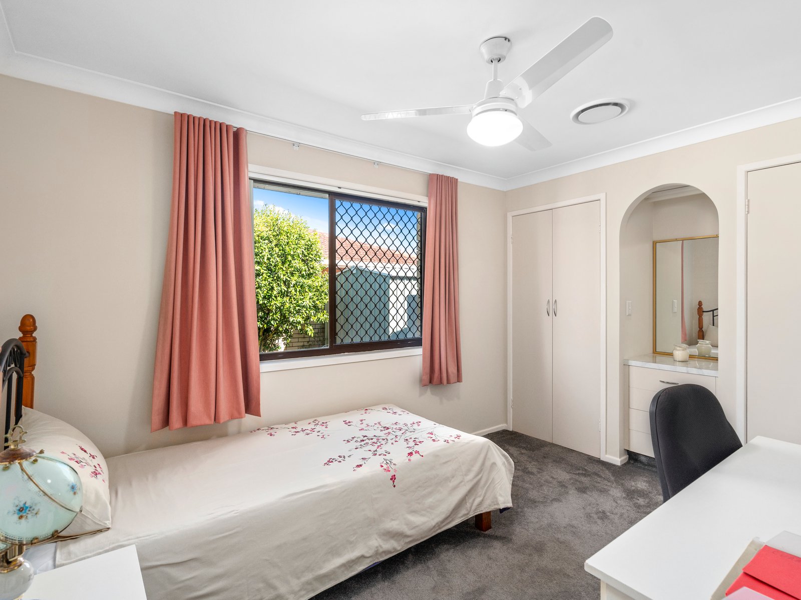 102 Melaleuca Drive PALM BEACH 14