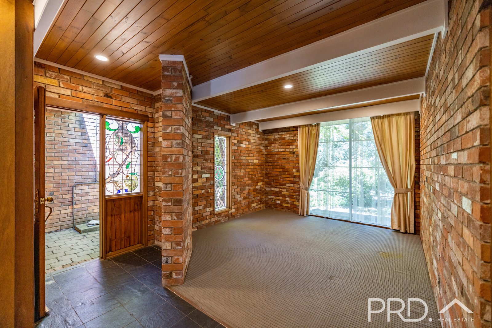 102 Merivale Street TUMUT 4