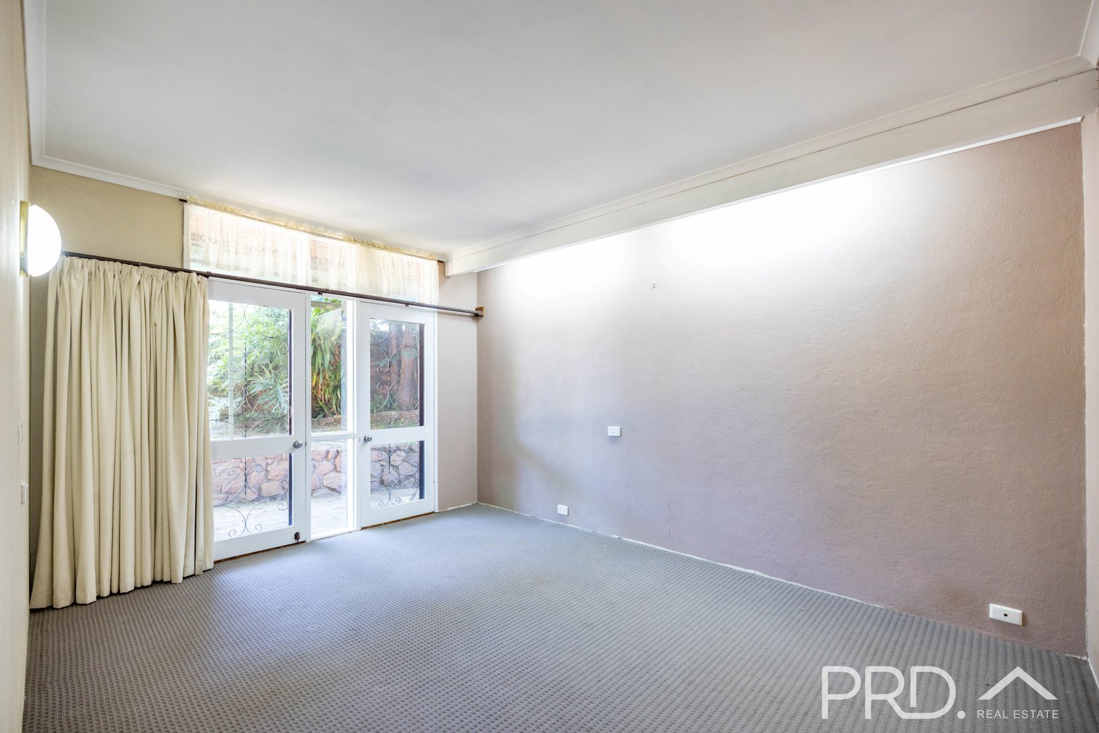 102 Merivale Street TUMUT 9