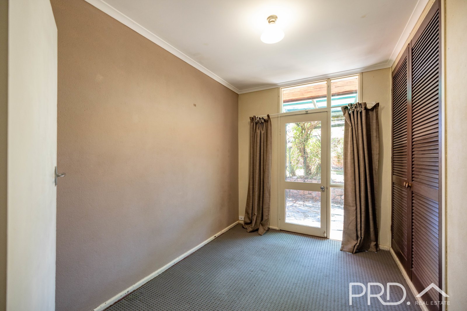 102 Merivale Street TUMUT 11