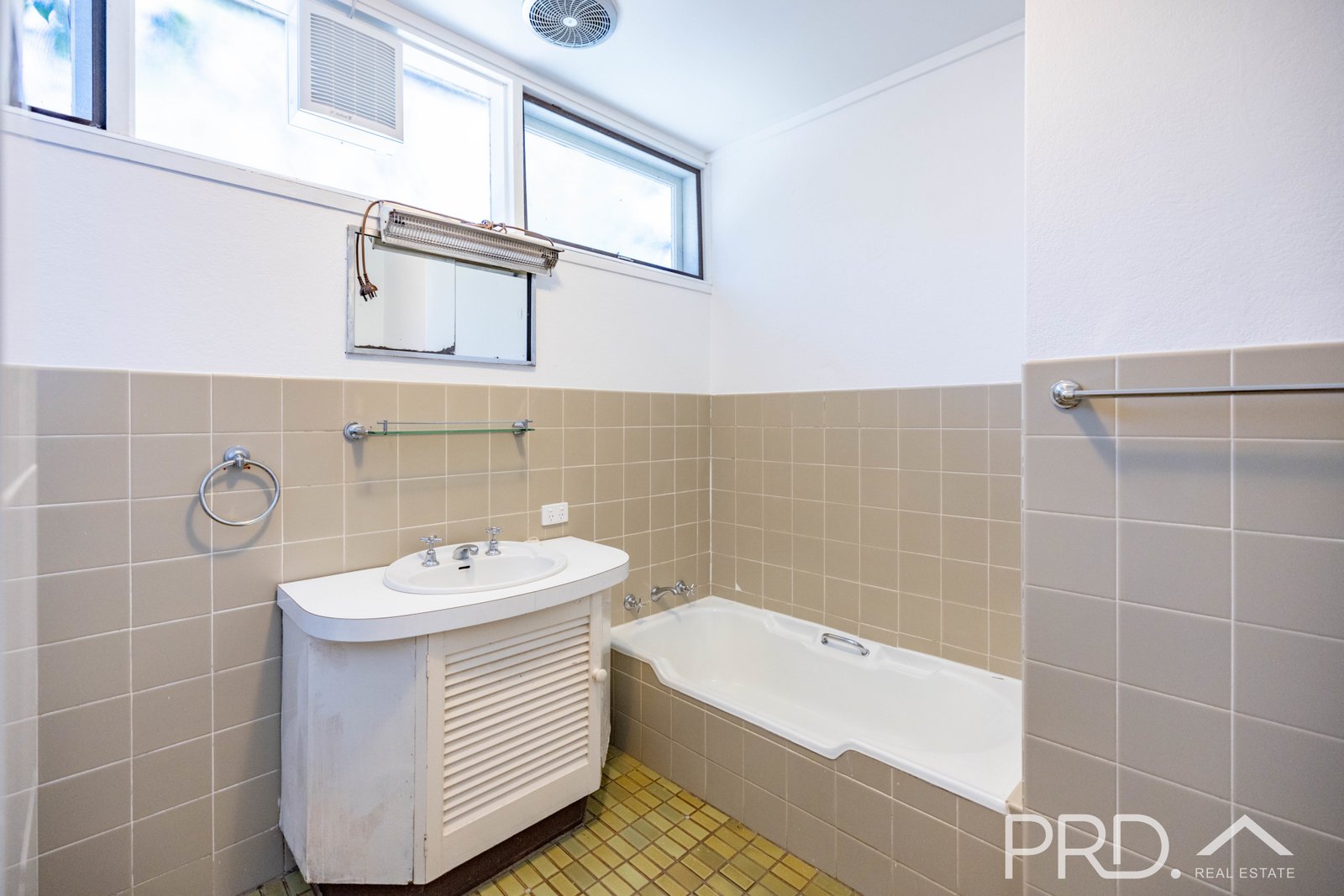 102 Merivale Street TUMUT 13