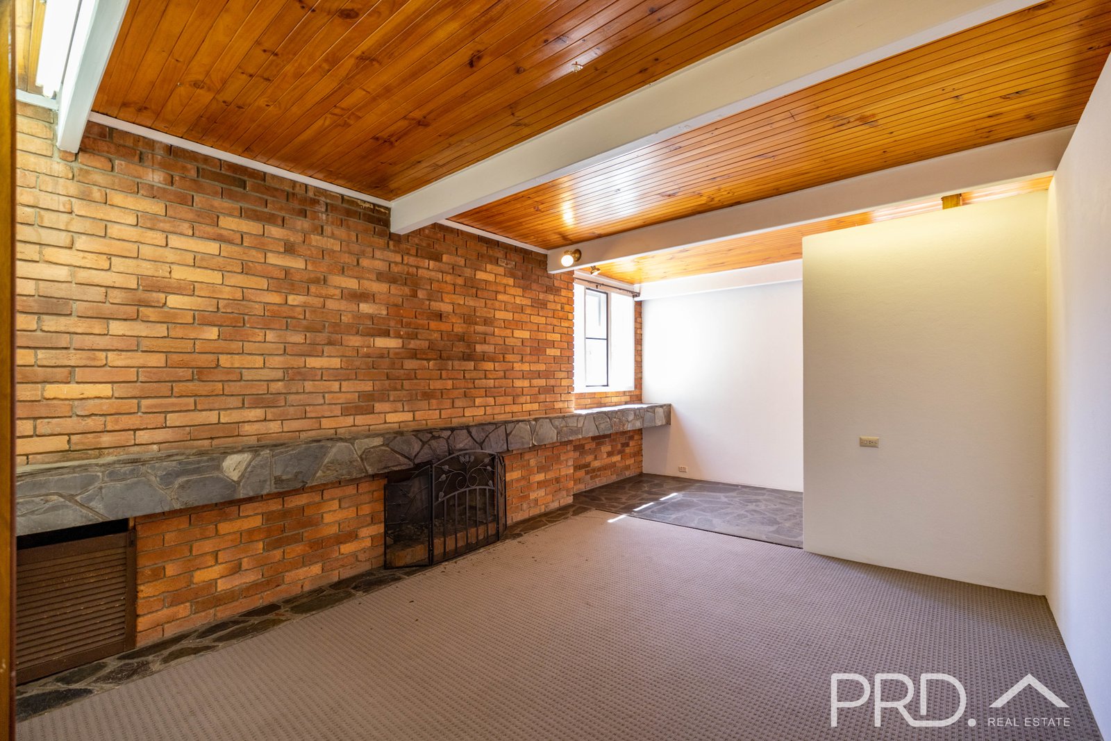 102 Merivale Street TUMUT 16