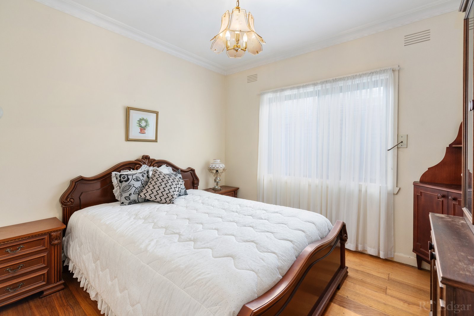 Real Estate and Property in 102 Porter Road, Heidelberg Heights, VIC