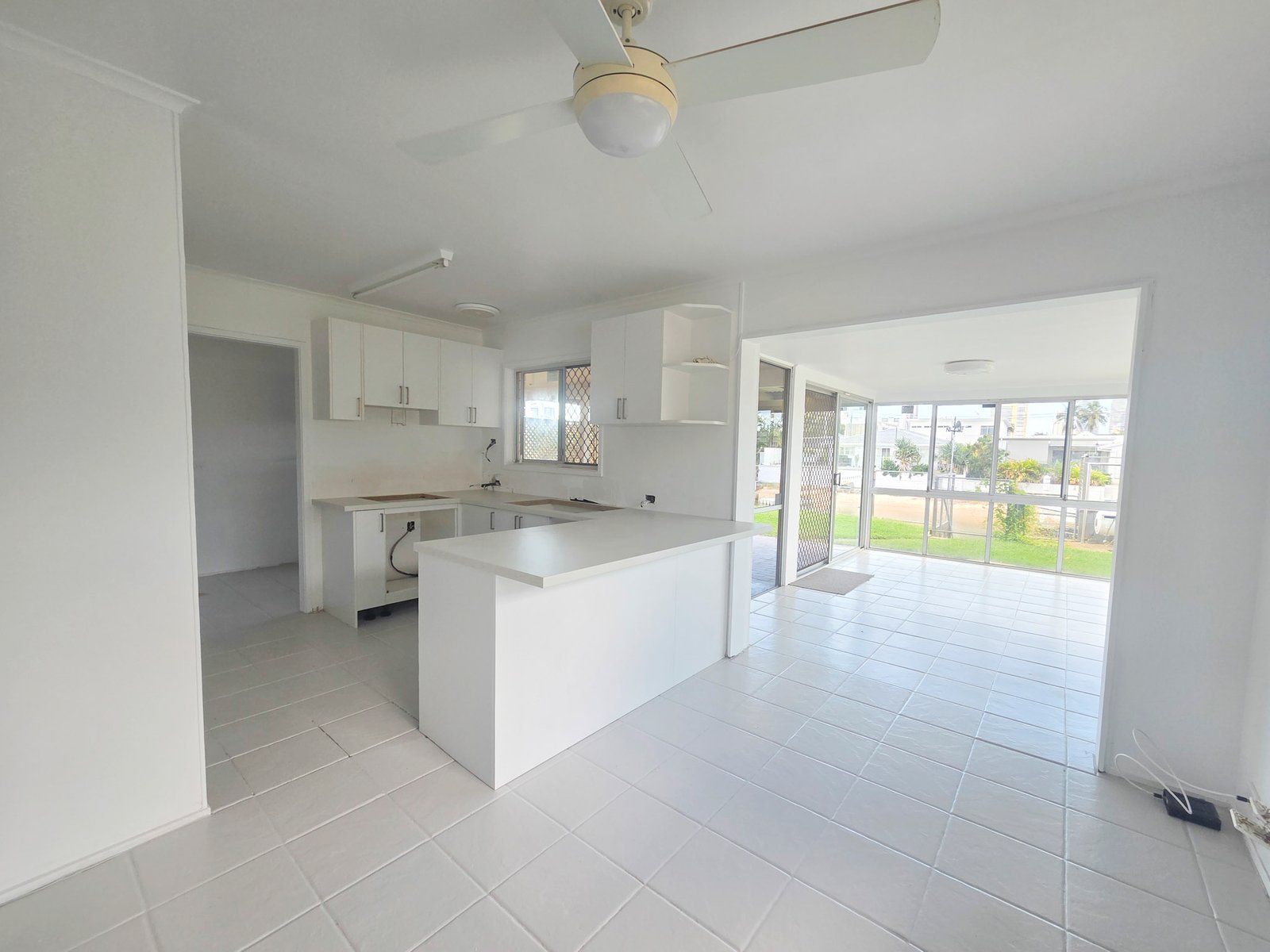 102 Rio Vista Boulevard BROADBEACH WATERS 4