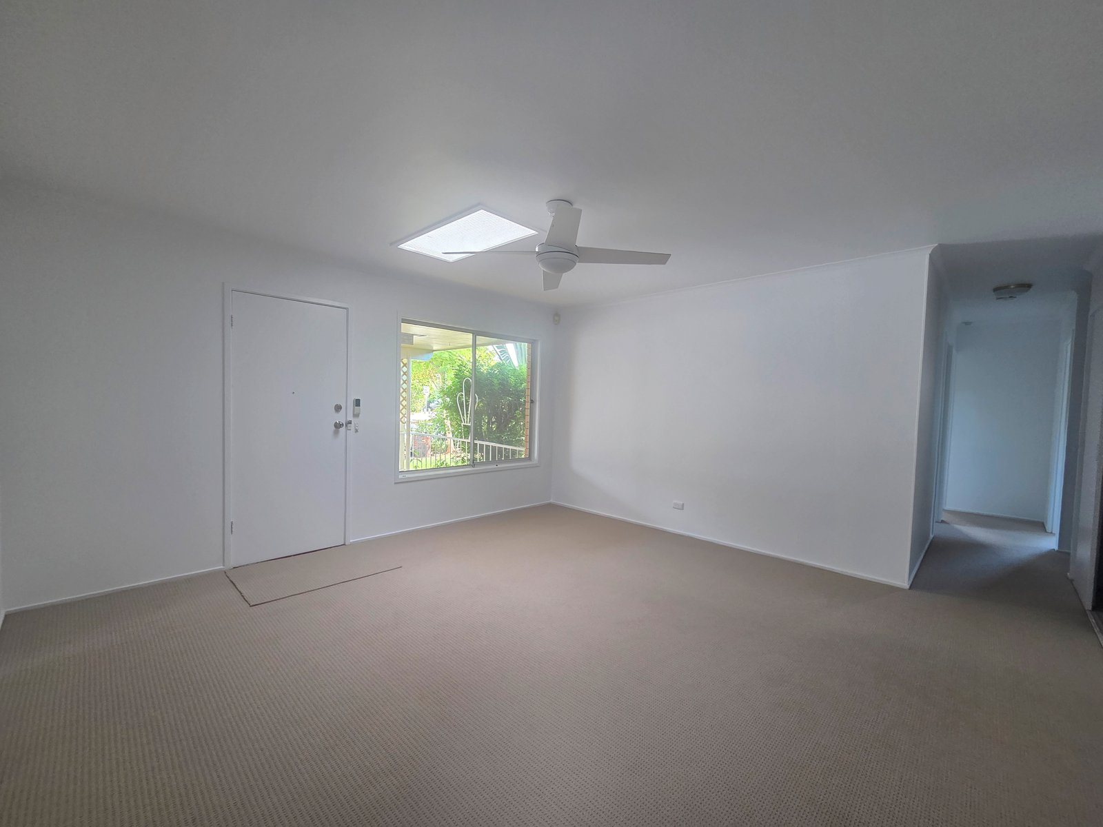 102 Rio Vista Boulevard BROADBEACH WATERS 8