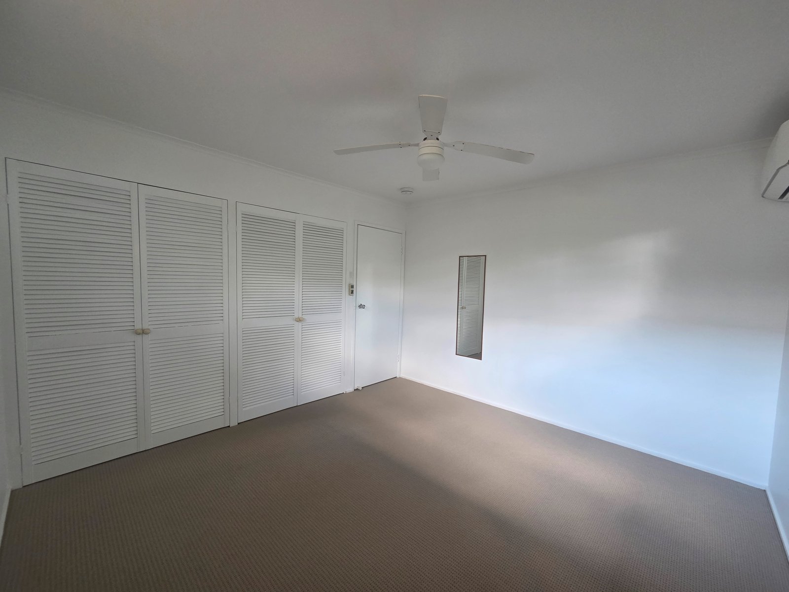 102 Rio Vista Boulevard BROADBEACH WATERS 12