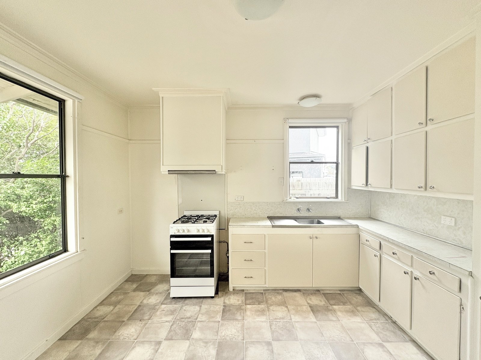 Gallery: 102 Robin Avenue
