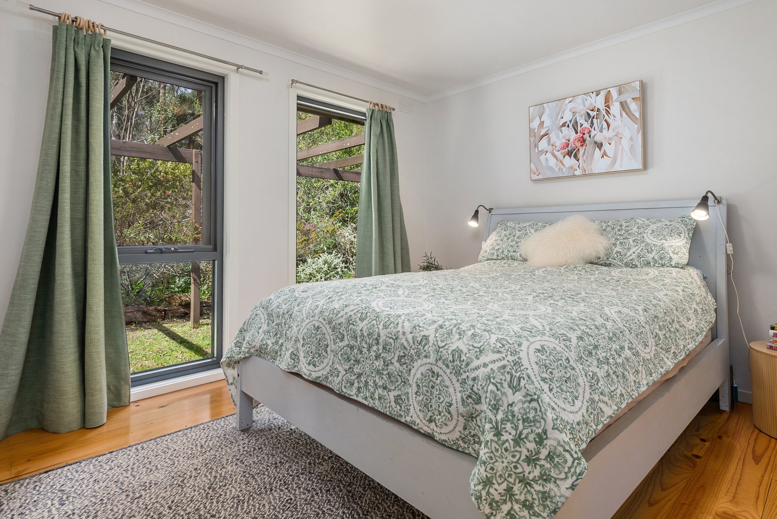 Real Estate and Property in 102 Slatey Creek Road, Woodend, VIC