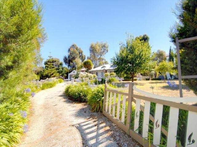 102 Somerville Street BUNINYONG 16