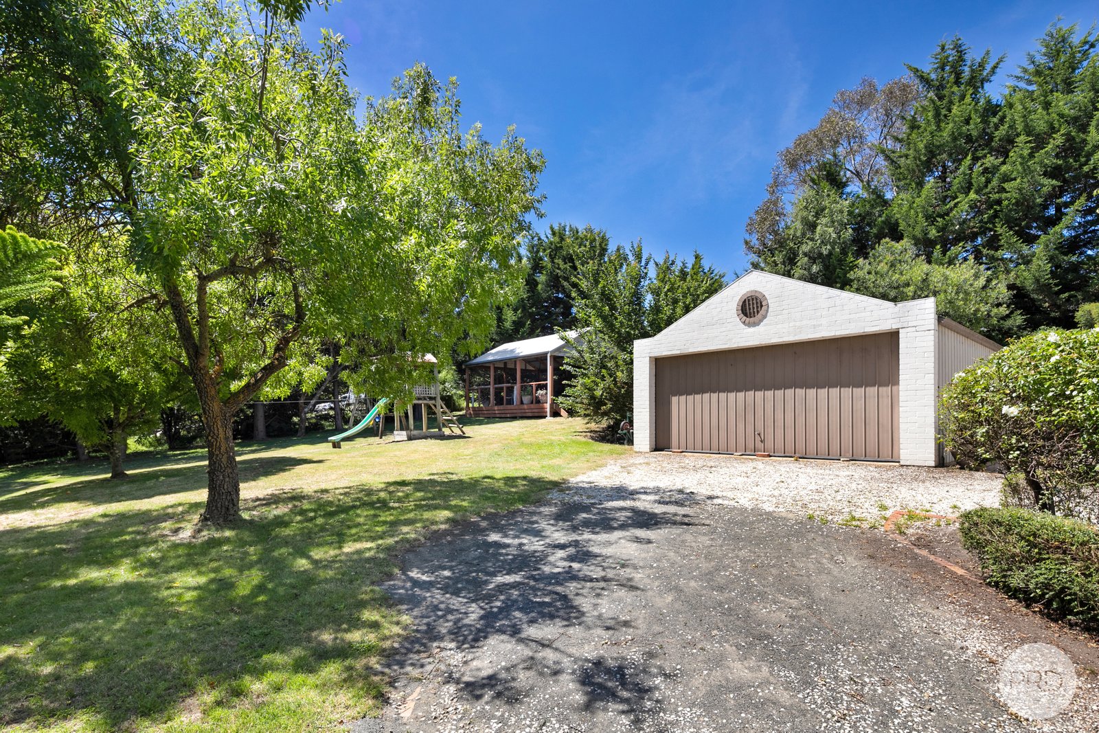 102 Somerville Street BUNINYONG 14
