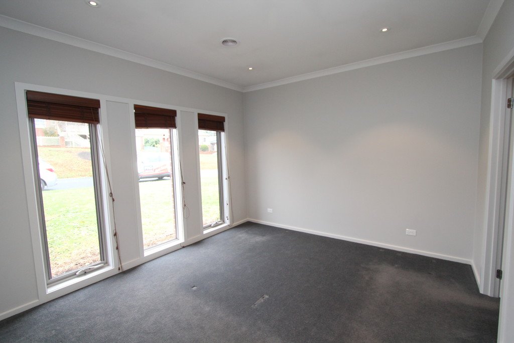 102 Sweeney Street BLACK HILL 8